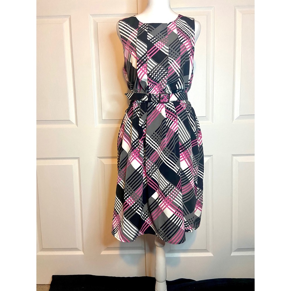 Banana Republic Pink Black Plaid Sleeveless Belted Fit & Flare Dress Size 8